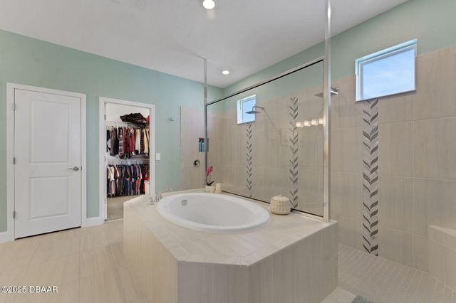 2958 Crest Wave Drive, Clermont, FL 34711