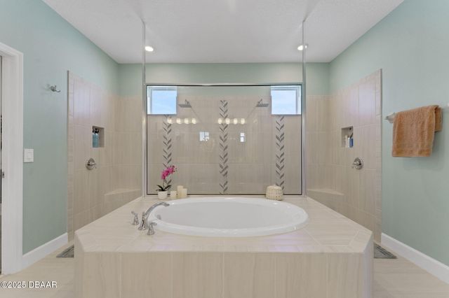 2958 Crest Wave Drive, Clermont, FL 34711