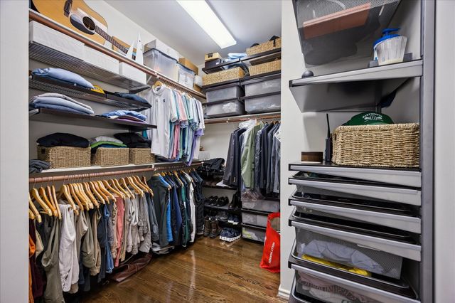 240 S Post Oak Lane, Houston, TX 77056
