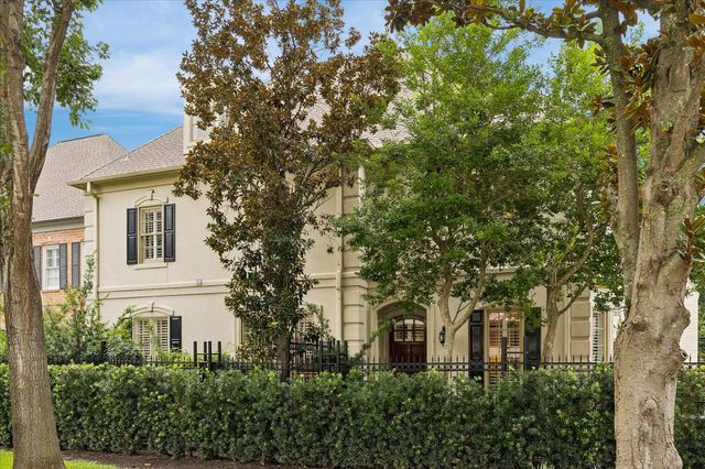 240 S Post Oak Lane, Houston, TX 77056