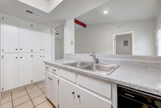 2008 Old West PL A, Round Rock, TX 78681