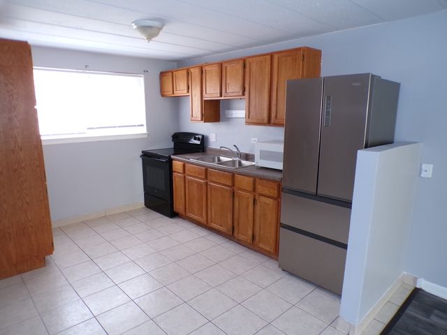 12548 Fairview Avenue 2B, Blue Island, IL 60406