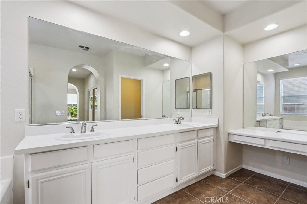 Image 34 of property listing at 32684 Salvia Circle, Winchester, CA 92596