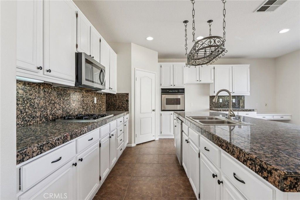 Image 45 of property listing at 32684 Salvia Circle, Winchester, CA 92596