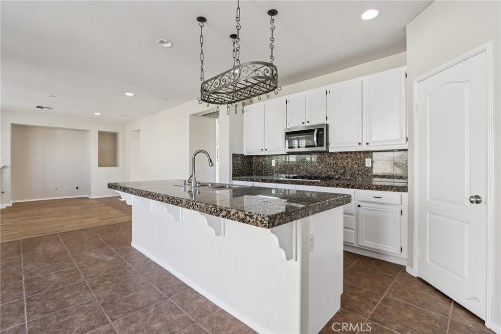 Image 61 of property listing at 32684 Salvia Circle, Winchester, CA 92596