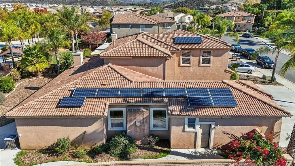 Image 7 of property listing at 32684 Salvia Circle, Winchester, CA 92596