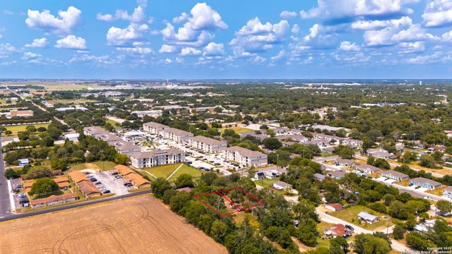 TBD Bert St, Seguin, TX 78155