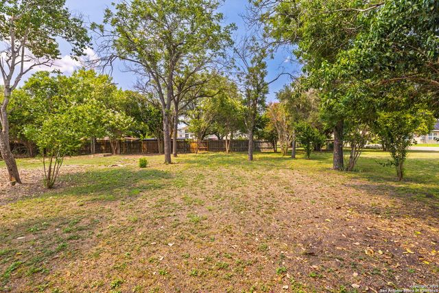TBD Bert St, Seguin, TX 78155
