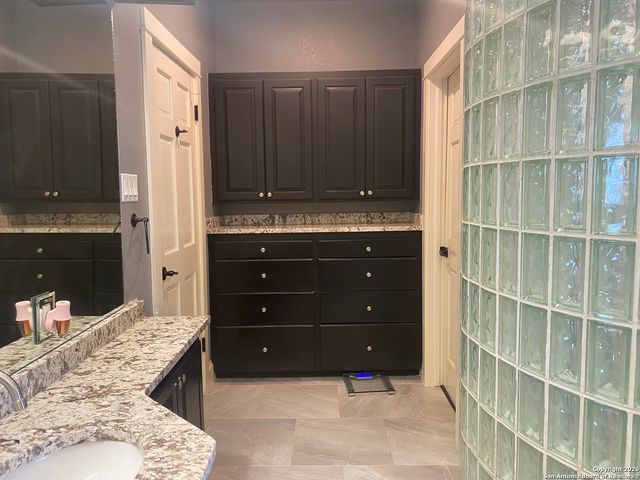 32010 OAK RIDGE PKWY, Bulverde, TX 78163
