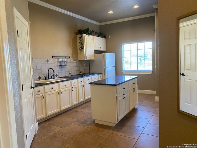 32010 OAK RIDGE PKWY, Bulverde, TX 78163