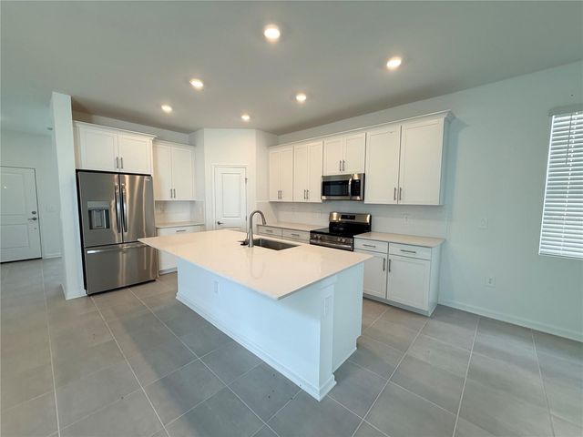 3267 ZUNI ROAD, St Cloud, FL 34771