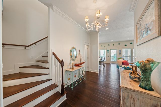 1977 Avenue I, Crystal Beach, TX 77650