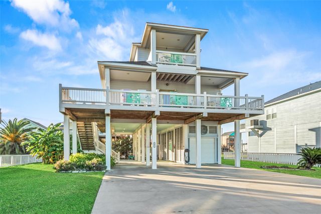 1977 Avenue I, Crystal Beach, TX 77650
