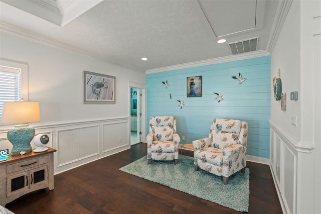 1977 Avenue I, Crystal Beach, TX 77650