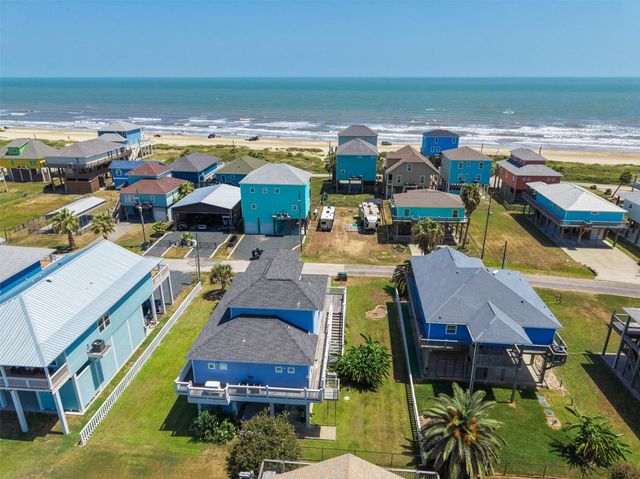 1977 Avenue I, Crystal Beach, TX 77650