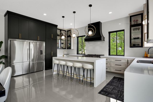 18819 Panama Avenue, Prior Lake, MN 55372