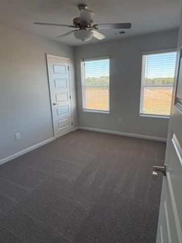 202 Wildflower Circle, Calhoun, GA 30701