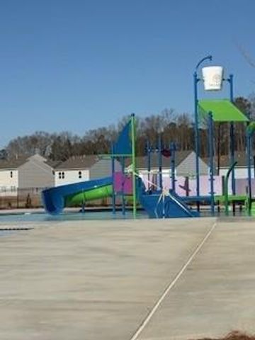 202 Wildflower Circle, Calhoun, GA 30701