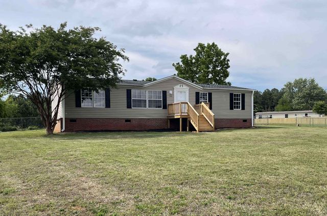 808 W Fleming Farm Dr, Inman, SC 29349