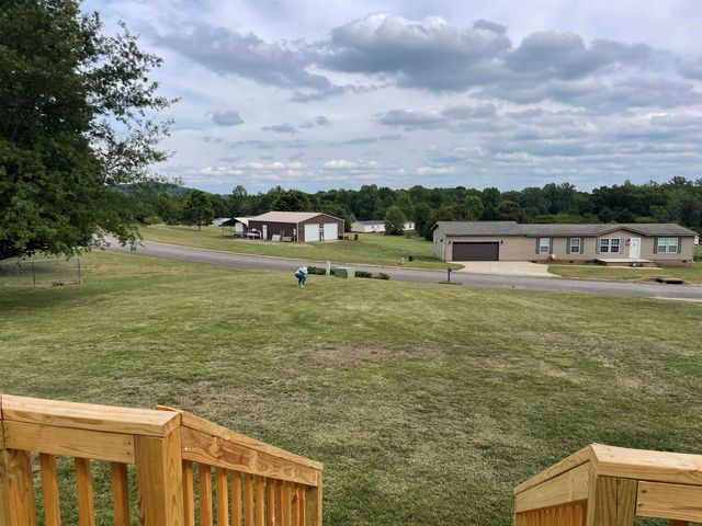 808 W Fleming Farm Dr, Inman, SC 29349