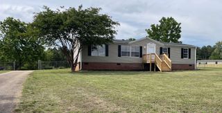 808 W Fleming Farm Dr, Inman, SC 29349