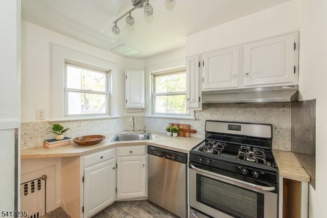 35 Rawson St, Bloomfield Twp., NJ 07003