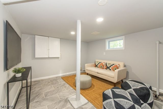 35 Rawson St, Bloomfield Twp., NJ 07003