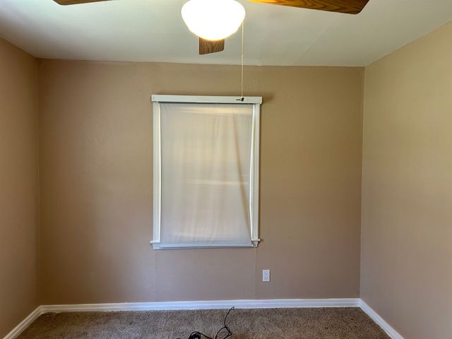 1208 Ann, Winfield, KS 67156