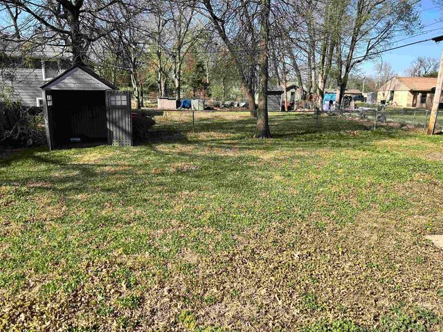 1208 Ann, Winfield, KS 67156