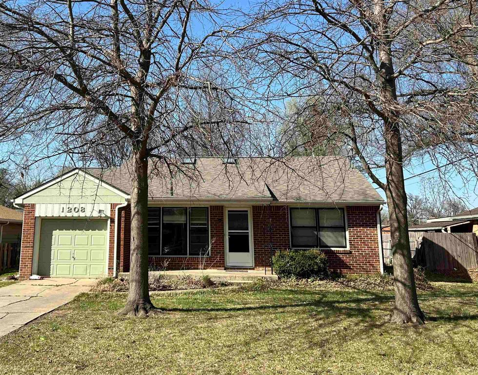 1208 Ann, Winfield, KS 67156