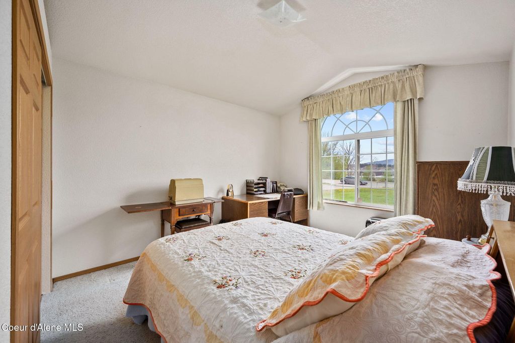 12719 W PRAIRIE AVE, Post Falls, ID 83854 photo 28