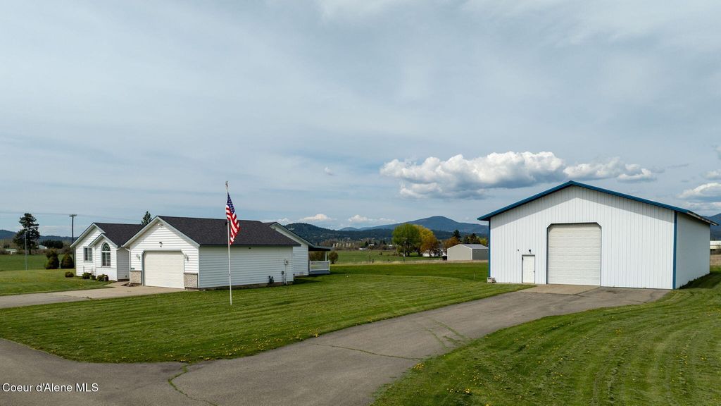 12719 W PRAIRIE AVE, Post Falls, ID 83854 photo 37