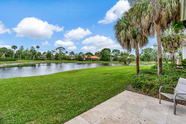 4680 SW Parkgate Boulevard C, Palm City, FL 34990