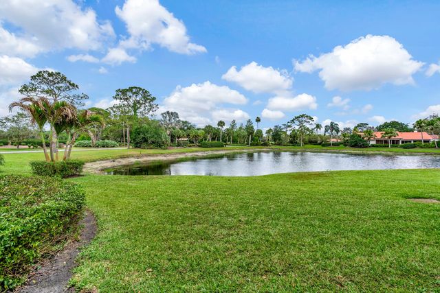 4680 SW Parkgate Boulevard C, Palm City, FL 34990