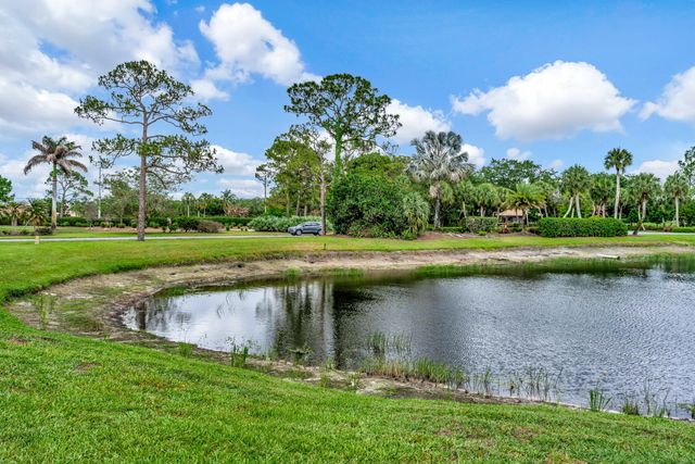 4680 SW Parkgate Boulevard C, Palm City, FL 34990