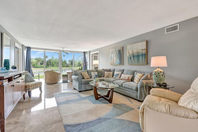 4680 SW Parkgate Boulevard C, Palm City, FL 34990