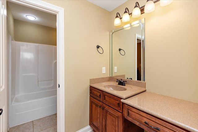 2497 Settlers Trce, Clarksville, TN 37043