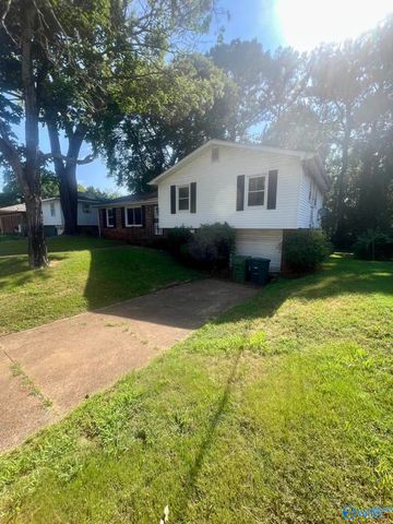 2610 Rockwell Road NW, Huntsville, AL 35810