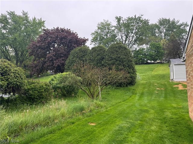 5606 Chandler Avenue NW, North Canton, OH 44720