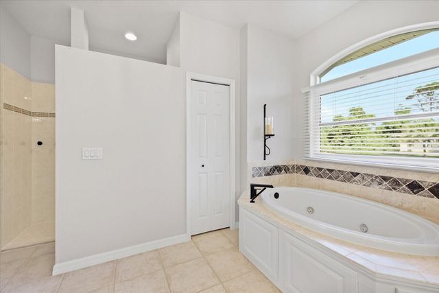 1315 SOUTHLAND ROAD, Venice, FL 34293