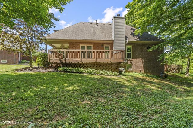 1719 Southlake Dr, Louisville, KY 40223