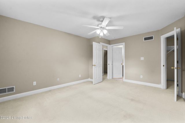 1719 Southlake Dr, Louisville, KY 40223