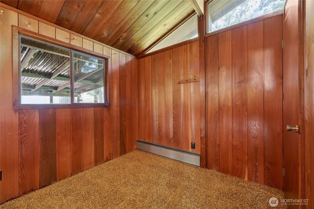 819 E Madrona Boulevard NW, Lakebay, WA 98349