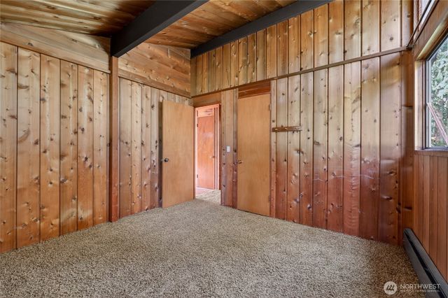 819 E Madrona Boulevard NW, Lakebay, WA 98349