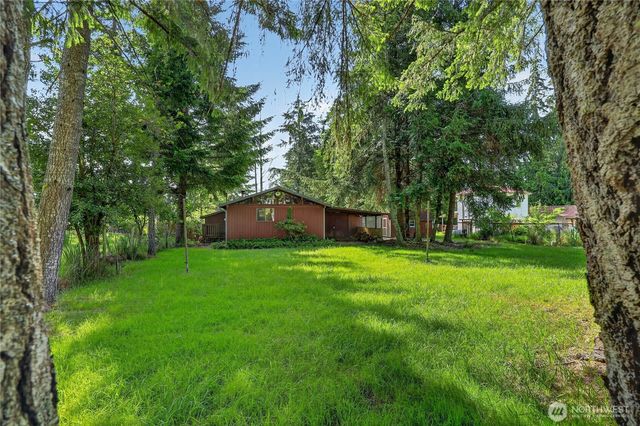 819 E Madrona Boulevard NW, Lakebay, WA 98349