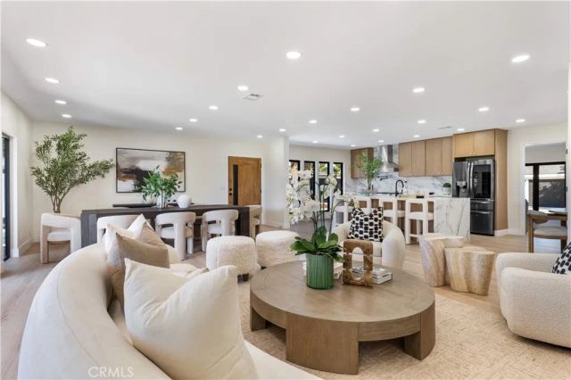 12742 Redhill Ave, North Tustin, CA 92705