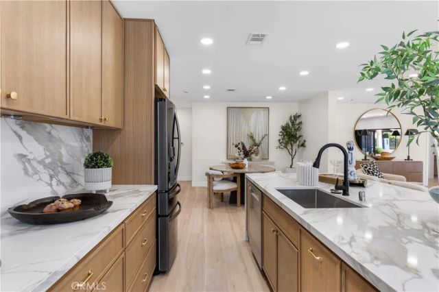 12742 Redhill Ave, North Tustin, CA 92705