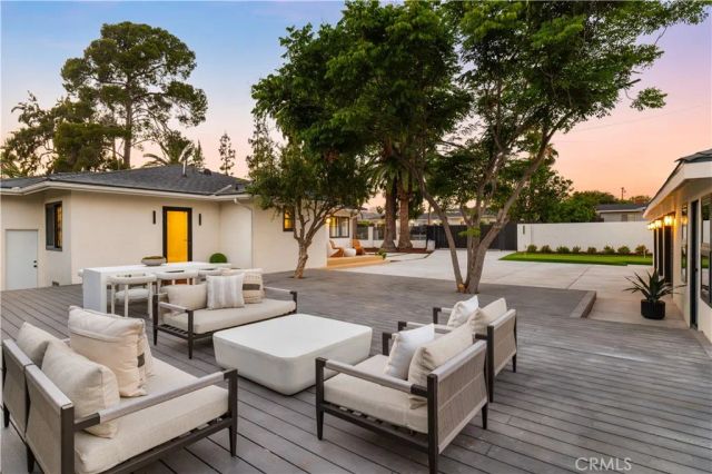 12742 Redhill Ave, North Tustin, CA 92705