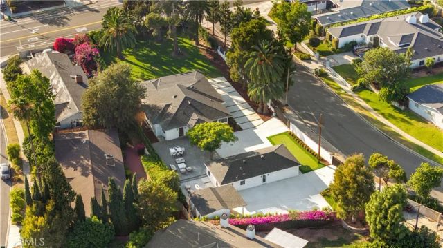 12742 Redhill Ave, North Tustin, CA 92705