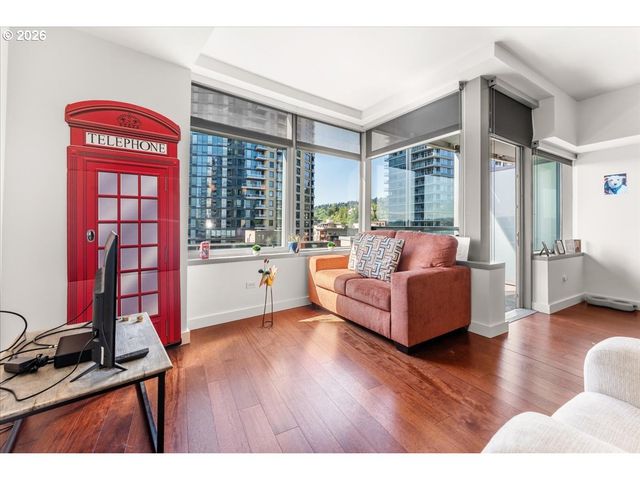 3601 S RIVER Pkwy 812, Portland, OR 97239